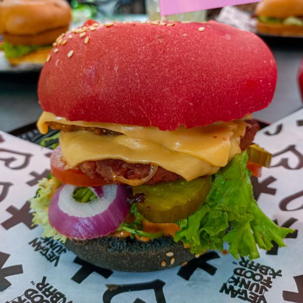 Notorious burger - Vegan Junkfood Bar | Hamburger Bijbel